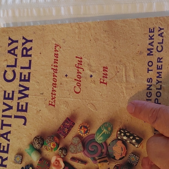 💚🌸Host Pick🌸Creative Clay Jewelry Book - Picture 9 of 10